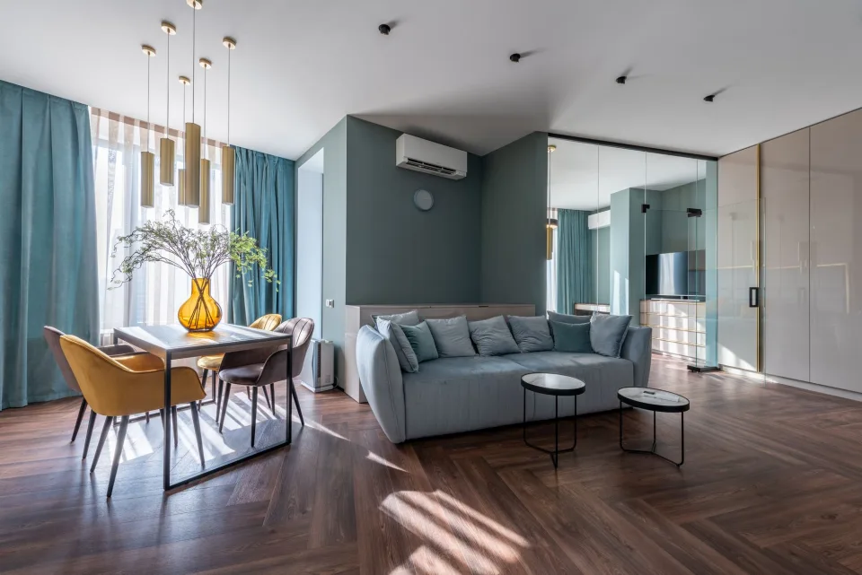 Tủ lạnh chảy nước, không lạnh — sau